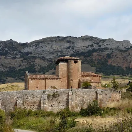 Holiday home Laremilia *